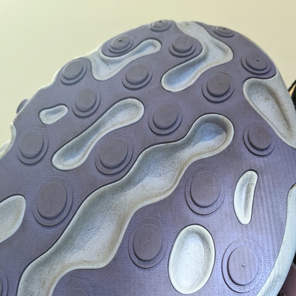 Nike React Shoes - Picture 3 of 3